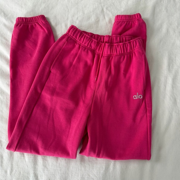 ALO Accolade Pink Summer Crush Sweatpant / SOLD OUT COLOR / XS - Picture 3 of 6